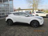 Toyota C-HR bei Gebrauchtwagen.expert - Abbildung (4 / 15)