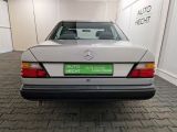 Mercedes-Benz 260 bei Gebrauchtwagen.expert - Abbildung (6 / 15)