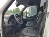 Mercedes-Benz Sprinter bei Gebrauchtwagen.expert - Abbildung (9 / 15) Mercedes-Benz Sprinter bei Gebrauchtwagen.expert - Abbildung (9 / 15)