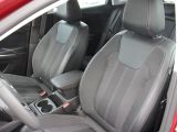 Opel Grandland X bei Gebrauchtwagen.expert - Abbildung (9 / 12)