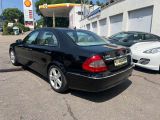 Mercedes-Benz E-Klasse bei Gebrauchtwagen.expert - Abbildung (4 / 12)