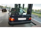 Mercedes-Benz E 260 OLDTIMER bei Gebrauchtwagen.expert - Abbildung (4 / 10) Mercedes-Benz E 260 OLDTIMER bei Gebrauchtwagen.expert - Abbildung (4 / 10)