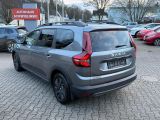 Dacia Jogger bei Gebrauchtwagen.expert - Abbildung (6 / 15)