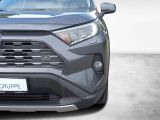 Toyota RAV 4 bei Gebrauchtwagen.expert - Abbildung (8 / 15)