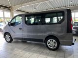 Opel Vivaro bei Gebrauchtwagen.expert - Abbildung (2 / 15)