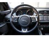 Jaguar XE bei Gebrauchtwagen.expert - Abbildung (9 / 15)