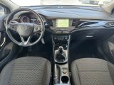 Opel Astra bei Gebrauchtwagen.expert - Abbildung (12 / 15) Opel Astra bei Gebrauchtwagen.expert - Abbildung (12 / 15)