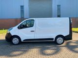 Opel Vivaro bei Gebrauchtwagen.expert - Abbildung (3 / 15)