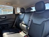 Jeep Compass bei Gebrauchtwagen.expert - Abbildung (14 / 15)