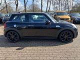 Mini Cooper S bei Gebrauchtwagen.expert - Abbildung (10 / 15)