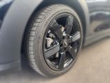 Mini Cooper bei Gebrauchtwagen.expert - Abbildung (13 / 15)