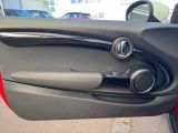 Mini Cooper bei Gebrauchtwagen.expert - Abbildung (14 / 15)
