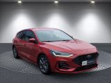 Ford Focus ST bei Gebrauchtwagen.expert - Abbildung (2 / 15) Ford Focus ST bei Gebrauchtwagen.expert - Abbildung (2 / 15)
