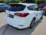 Ford Focus ST bei Gebrauchtwagen.expert - Abbildung (4 / 14)