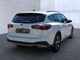 Ford Focus Turnier bei Gebrauchtwagen.expert - Abbildung (4 / 15)