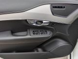 Volvo XC90 bei Gebrauchtwagen.expert - Abbildung (9 / 15)