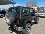 Jeep Wrangler bei Gebrauchtwagen.expert - Abbildung (4 / 15)