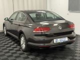 VW Passat bei Gebrauchtwagen.expert - Abbildung (6 / 15)