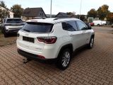 Jeep Compass bei Gebrauchtwagen.expert - Abbildung (3 / 15)