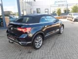VW T-Roc bei Gebrauchtwagen.expert - Abbildung (3 / 15)