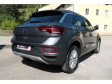 VW T-Roc bei Gebrauchtwagen.expert - Abbildung (9 / 15)
