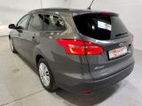 Ford Focus Turnier bei Gebrauchtwagen.expert - Abbildung (2 / 15)