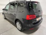 VW Touran bei Gebrauchtwagen.expert - Abbildung (2 / 15)