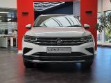 VW Tiguan bei Gebrauchtwagen.expert - Abbildung (2 / 15) VW Tiguan bei Gebrauchtwagen.expert - Abbildung (2 / 15)