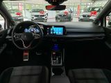 VW Golf GTI bei Gebrauchtwagen.expert - Abbildung (10 / 15) VW Golf GTI bei Gebrauchtwagen.expert - Abbildung (10 / 15)