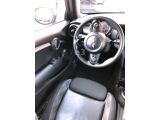 Mini Cooper bei Gebrauchtwagen.expert - Abbildung (12 / 15)
