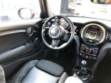 Mini Cooper bei Gebrauchtwagen.expert - Abbildung (11 / 15)