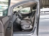 VW Touran bei Gebrauchtwagen.expert - Abbildung (13 / 15) VW Touran bei Gebrauchtwagen.expert - Abbildung (13 / 15)