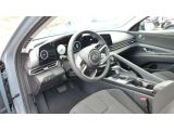 Hyundai Elantra bei Gebrauchtwagen.expert - Abbildung (8 / 15)