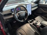 Ford Mustang Mach-E bei Gebrauchtwagen.expert - Abbildung (13 / 15)
