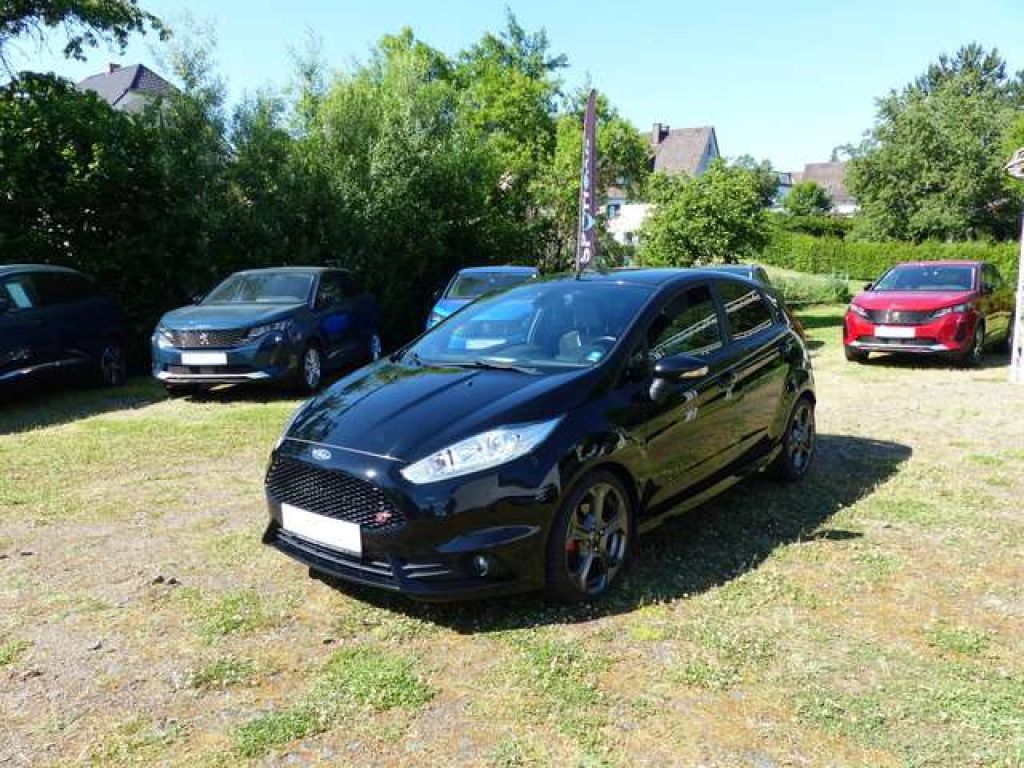Ford Fiesta bei Gebrauchtwagen.expert - Hauptabbildung Ford Fiesta bei Gebrauchtwagen.expert - Hauptabbildung