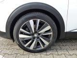 Peugeot 3008 bei Gebrauchtwagen.expert - Abbildung (12 / 15)