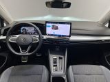 VW Golf VIII bei Gebrauchtwagen.expert - Abbildung (7 / 15)
