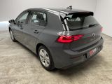 VW Golf VIII bei Gebrauchtwagen.expert - Abbildung (3 / 15)