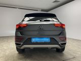 VW T-Roc bei Gebrauchtwagen.expert - Abbildung (4 / 15)