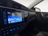 Toyota Auris bei Gebrauchtwagen.expert - Abbildung (10 / 15) Toyota Auris bei Gebrauchtwagen.expert - Abbildung (10 / 15)