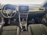 VW T-Roc bei Gebrauchtwagen.expert - Abbildung (13 / 15) VW T-Roc bei Gebrauchtwagen.expert - Abbildung (13 / 15)