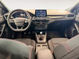 Ford Focus bei Gebrauchtwagen.expert - Abbildung (13 / 15) Ford Focus bei Gebrauchtwagen.expert - Abbildung (13 / 15)