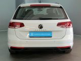 VW Passat bei Gebrauchtwagen.expert - Abbildung (5 / 15) VW Passat bei Gebrauchtwagen.expert - Abbildung (5 / 15)