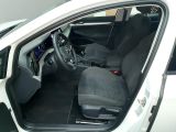VW Golf VIII bei Gebrauchtwagen.expert - Abbildung (10 / 15)