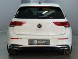 VW Golf VIII bei Gebrauchtwagen.expert - Abbildung (6 / 15)