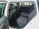 VW Passat bei Gebrauchtwagen.expert - Abbildung (11 / 15) VW Passat bei Gebrauchtwagen.expert - Abbildung (11 / 15)