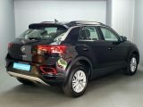 VW T-Roc bei Gebrauchtwagen.expert - Abbildung (5 / 15)