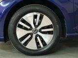 VW e-Golf VII bei Gebrauchtwagen.expert - Abbildung (9 / 15) VW e-Golf VII bei Gebrauchtwagen.expert - Abbildung (9 / 15)