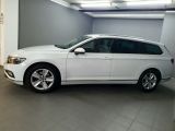 VW Passat bei Gebrauchtwagen.expert - Abbildung (2 / 15) VW Passat bei Gebrauchtwagen.expert - Abbildung (2 / 15)