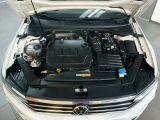 VW Passat bei Gebrauchtwagen.expert - Abbildung (13 / 15) VW Passat bei Gebrauchtwagen.expert - Abbildung (13 / 15)